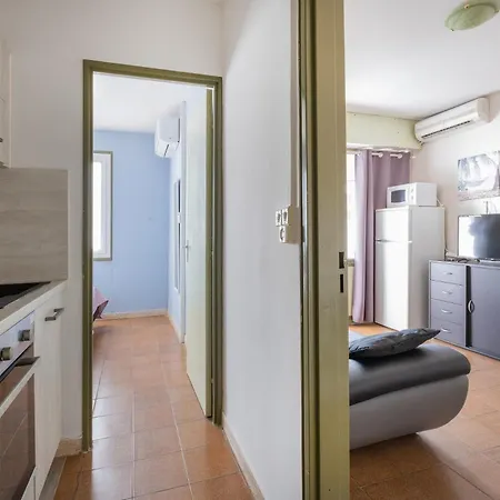 Appartement As9405- P2 Centre Ville- Clim Et Garage